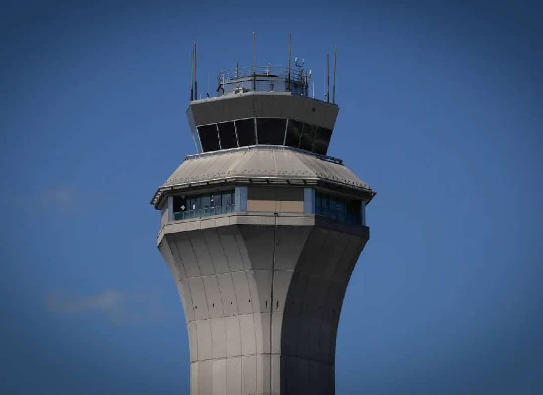 מערכת על סף קריסה: כ-1,000 תקלות בשבוע במערכת בקרת התעופה האמריקאית