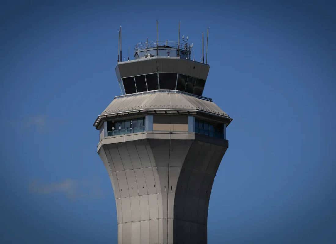 מערכת על סף קריסה: כ-1,000 תקלות בשבוע במערכת בקרת התעופה האמריקאית