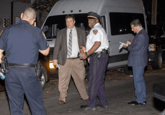 ניו יורק: בת 23 נרצחה ביריות ברחוב; החשוד עדיין לא נתפס