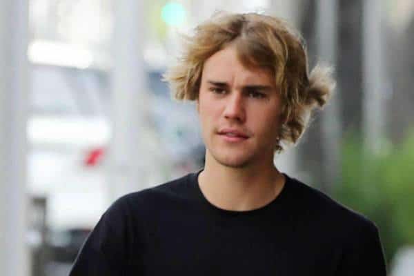 ג'סטין ביבר שב לבית המשפט: הזמר הידוע במזג החם שלו, מואשם בתקיפה של מעריץ שצילם אותו לפני שנתיים