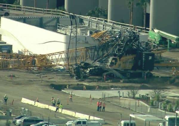 מחוז לוס אנג'לס: מנוף קרס באצטדיון הפוטבול ההולך ונבנה