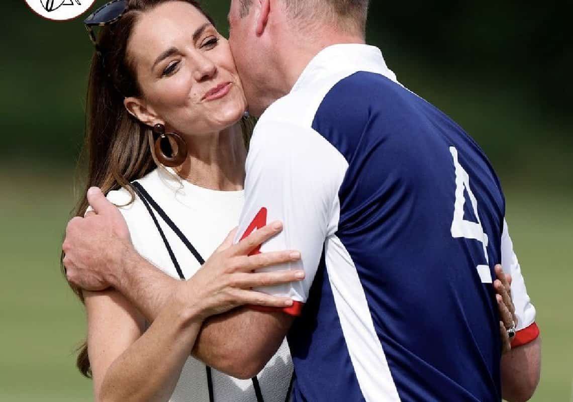 הנשיקה של הנסיך וויליאם וקייט משגעת את הממלכה