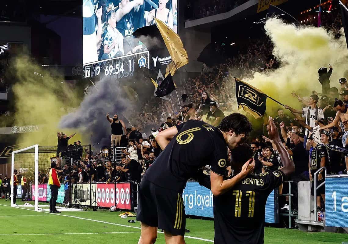 בגלל מזג האוויר הסוער: דרבי הכדורגל של לוס אנג'לס נדחה