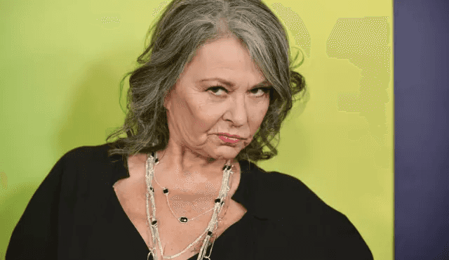 לאחר הפיטורין, רוזאן בר מגיבה על הסדרה החדשה שהחלה בלעדיה: "אני לא מתה, בני ז***ת!!!!"