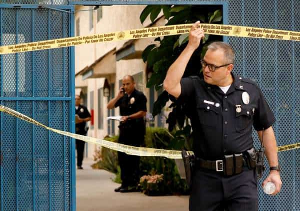 ירי בתחנת דלק ובאוטובוס, ניסיון שוד בבנק, ארבעה נרצחים ומצוד נרחב: יממה עקובה מדם בוואלי לוס אנג'לס 