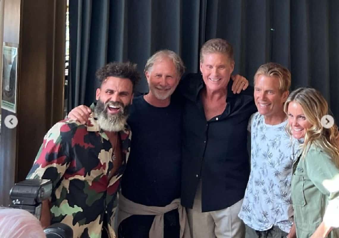 מזל טוב: כוכב ״משמר המפרץ״ חוגג 70 והחברים הגיעו לפרגן