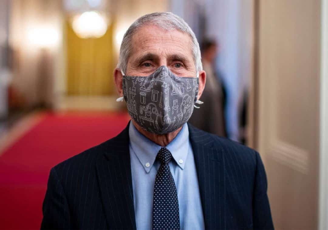 ד"ר פאוצ'י וה-CDC ממליצים: "יש לחבוש שתי מסכות אחת על גב השנייה"