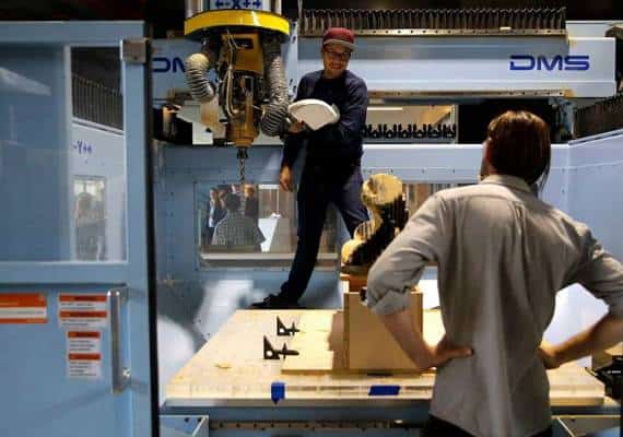 סן פרנסיסקו:  Autodesk פיטרה 157 עובדים