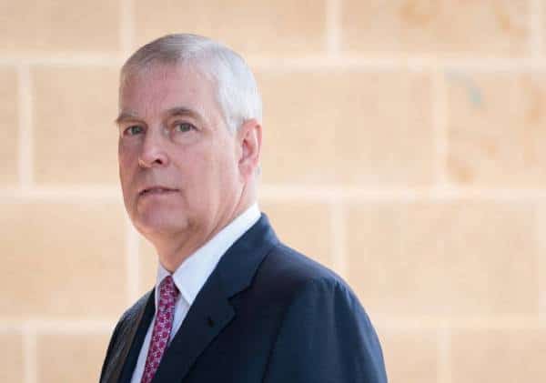 "מאהב נועז, ומכור למין": ספר חדש חושף סודות מחייו של הנסיך אנדרו - "התחנן בפני אפשטיין שלא יגלה לאף אדם"