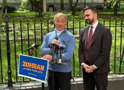 סטירת לחי בפנינו: עשרות מנהיגים יהודים בקווינס נגד סנאטור שתמך במועמד אנטי-ישראלי