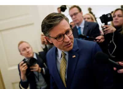 נצחון דרמטי בבית הנבחרים: החוק הכלכלי הענק של טראמפ עובר ב-215 נגד 214