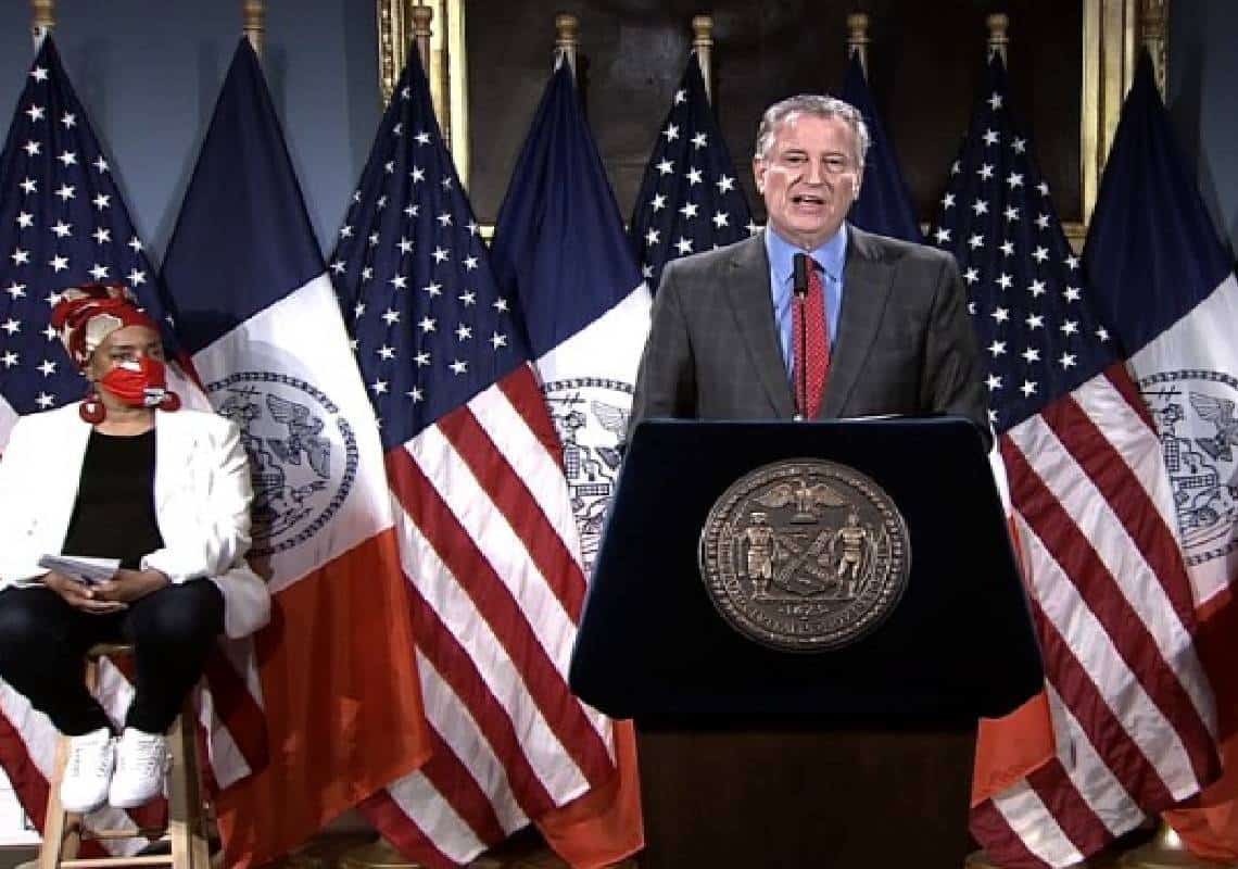 דה-בלאזיו הכריז: "זה הולך להיות הקיץ של ניו יורק" - העיר תפתח לעולם ב-1 ביולי