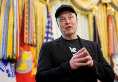 המפלגה החדשה של אילון מאסק רק תביא לניצחון הדמוקרטים
