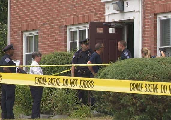 ניו יורק: גבר דקר למוות את שכנתו בת ה-101