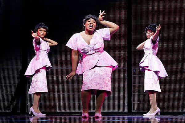 עשו לעצמכם טובה: לכו למחזמר Dreamgirls, בתיאטרון עם השם המעורר תיאבון, בלוס אנג'לס