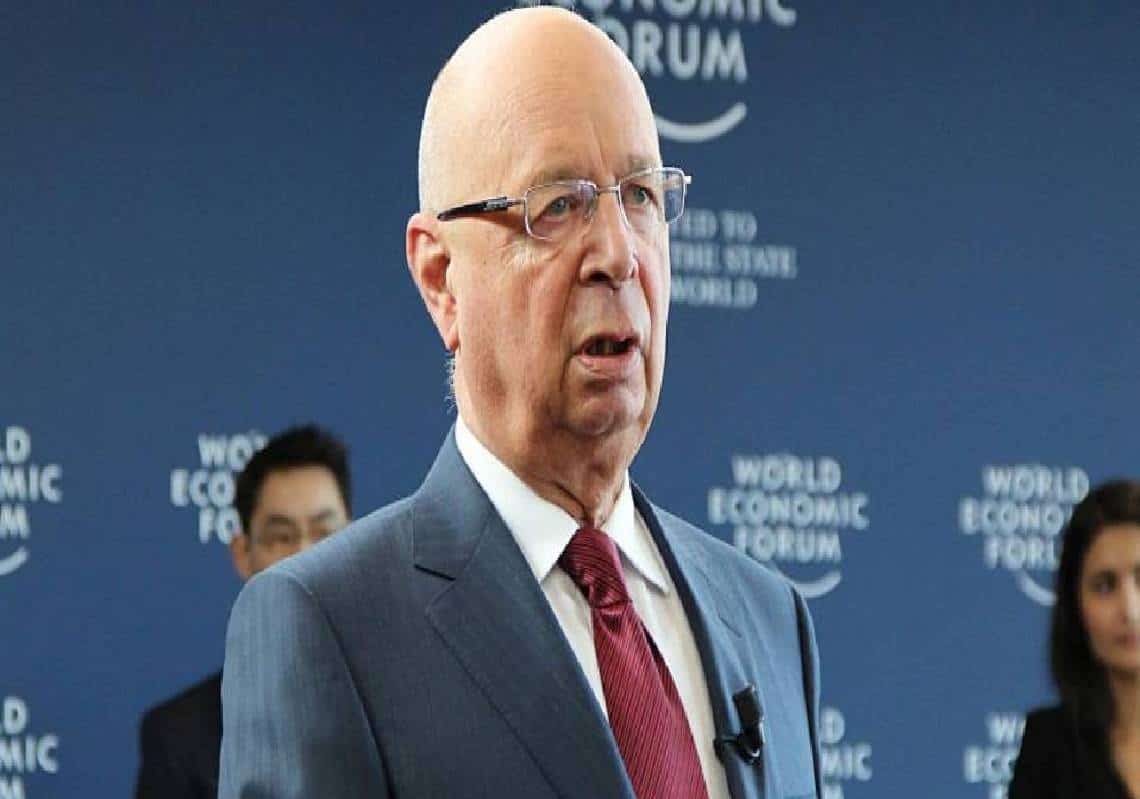 1984: הפורום בדאבוס מעודד את אוניברסיטת MIT לפתח מכונה שתזהה "אלגוריתמים מתוכנתים של "נרטיבים דיסאינפורמציים".