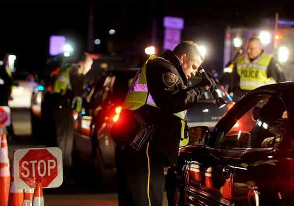  ערב ראש השנה האזרחית בקליפורניה: מאות נעצרו בחשד לנהיגה תחת השפעת אלכוהול
