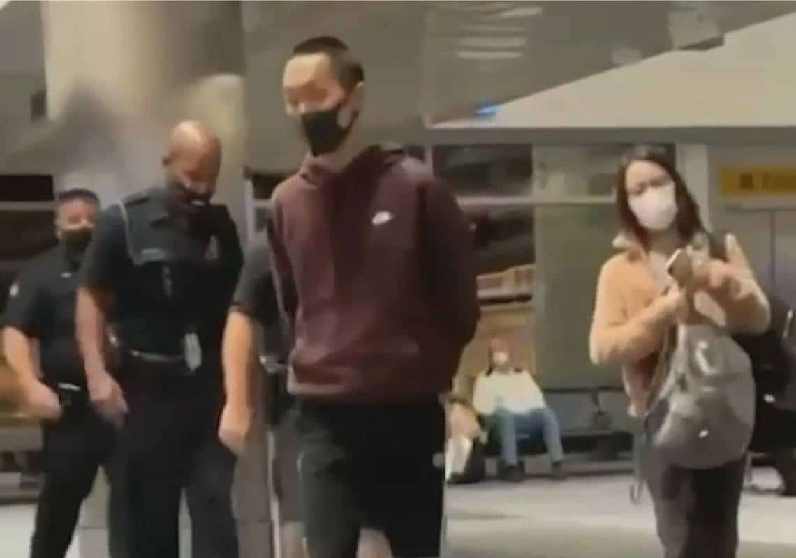 נחשפה זהותו של הנוסע שתקף דיילת במהלך טיסה מניו יורק לקליפורניה