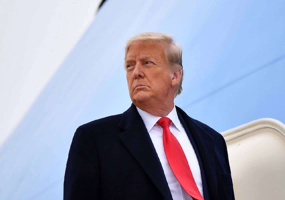 האם זה סגן הנשיא החדש של טראמפ?  - במקביל הצהיר הנשיא לשעבר - "שמאלנים רדיקלים משוגעים הורסים את ארצנו"