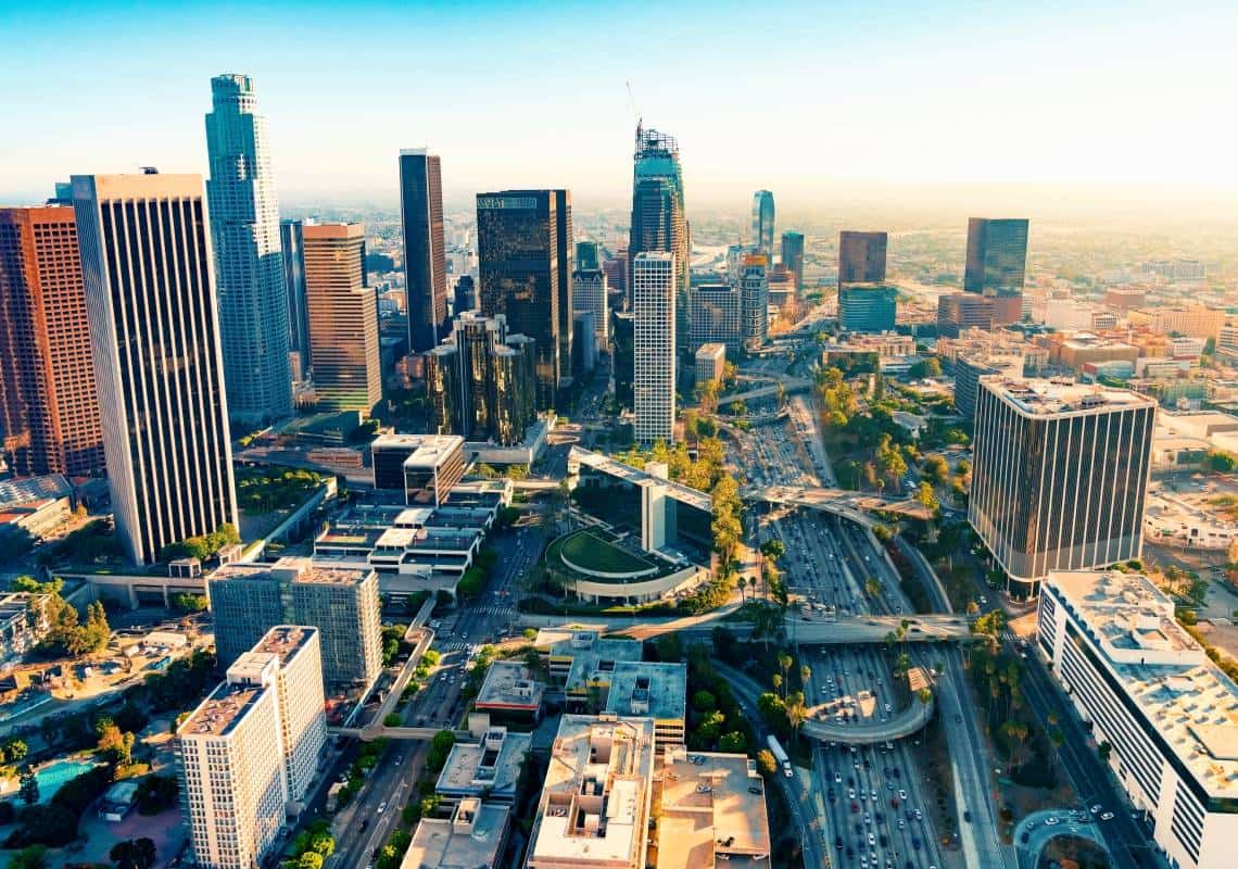 דיווח: חברת קונגרס דמוקרטית צפויה להתמודד על ראשות עיריית לוס אנג'לס