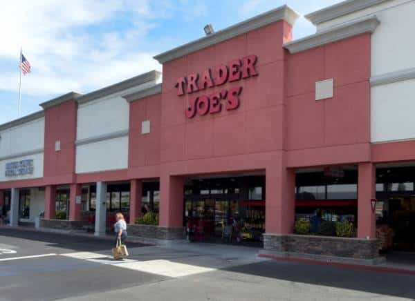 חשד לשודד סידרתי: שורה של מקרי שוד בסניפי טריידר ג'ו בדרום קליפורניה בחודשיים האחרונים