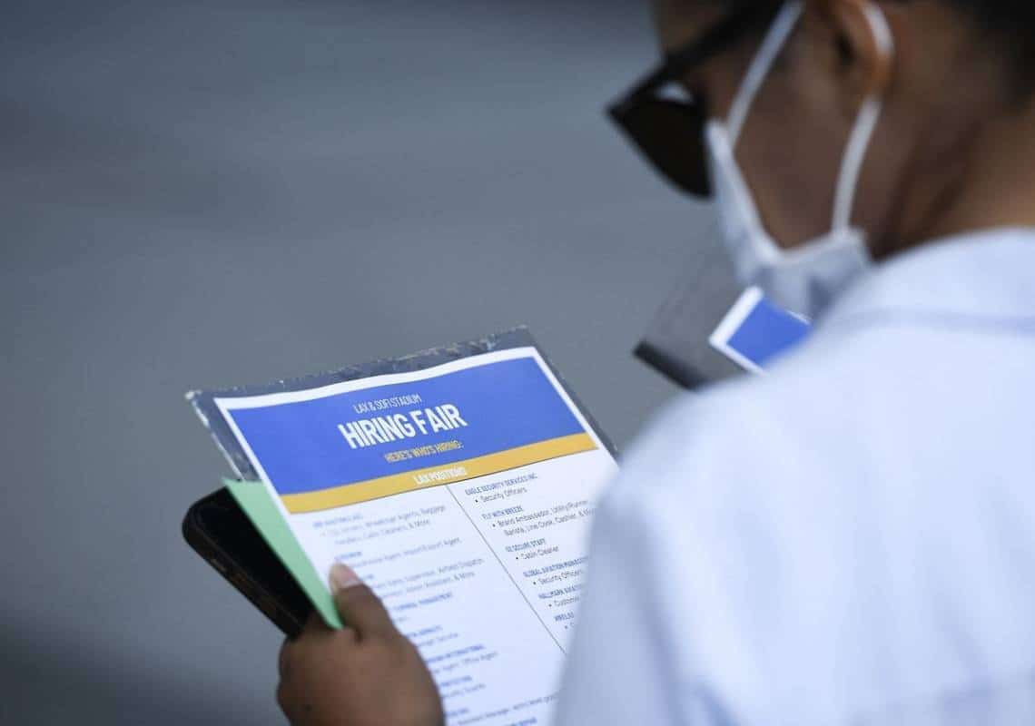 דאגה בארה"ב: מספר המובטלים שוב עולה