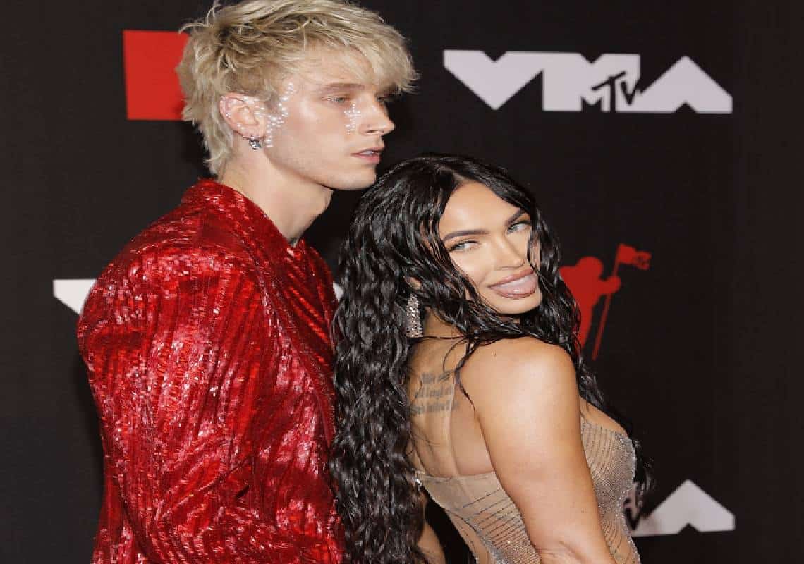 לאחר האירוסים, מייגן פוקס חושפת: ״שתינו את השם זה של זו״