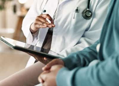 החוק שפוגע במרפאות: דמי ויזה של 100 אלף דולר עלולים לשתק את מערכת הבריאות הכפרית בארצות הברית