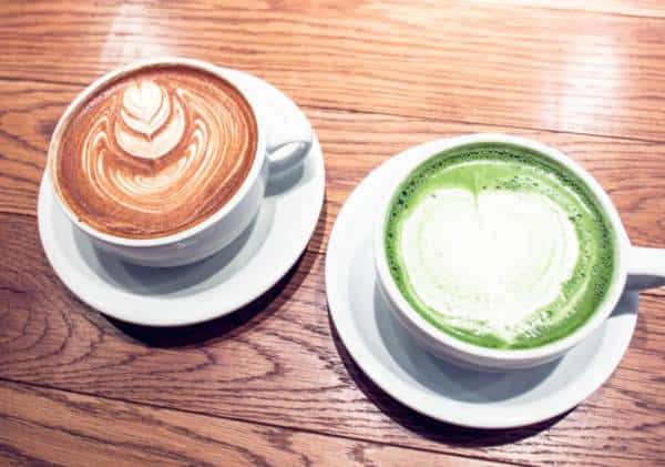 שותה קפה ותה ירוק? זה עשוי להאריך לך את החיים משמעותית