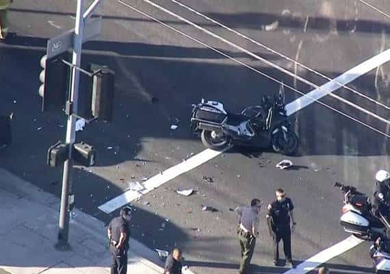 לוס אנג'לס: שוטר נפצע באורח אנוש בתאונת דרכים