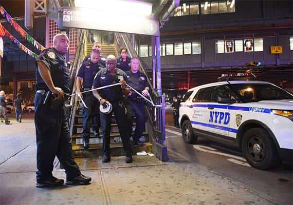 ניו יורק: שודד חושמל למוות במהלך מנוסתו