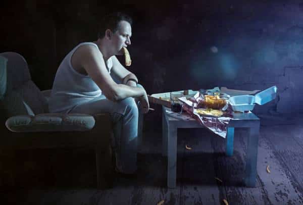 מחקר: נמצא קשר בין אכילת מזון לא בריא לבין מצוקה נפשית