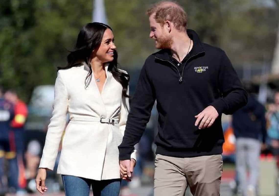 ההכנות בעיצומן: בריטניה נערכת לקראת ביקור הזוג המלכותי הארי ומייגן