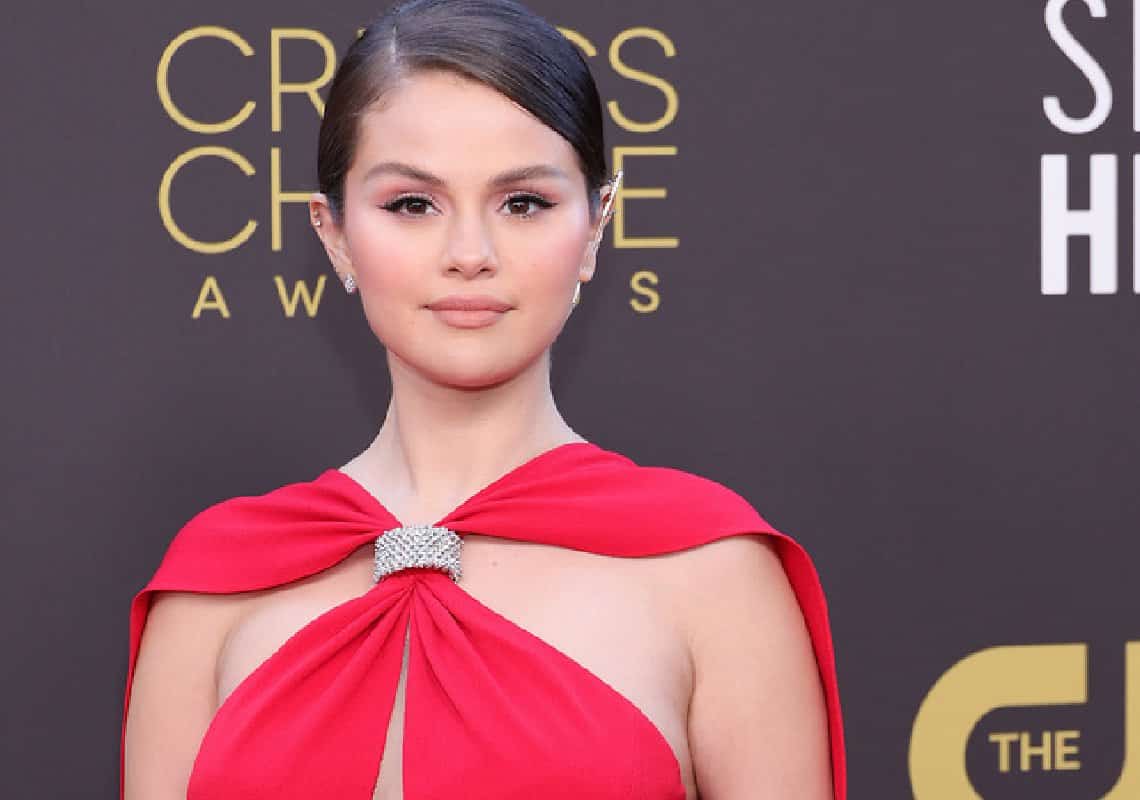 סלינה גומז חוגגת 30 ומסתמן שגם זוגיות חדשה