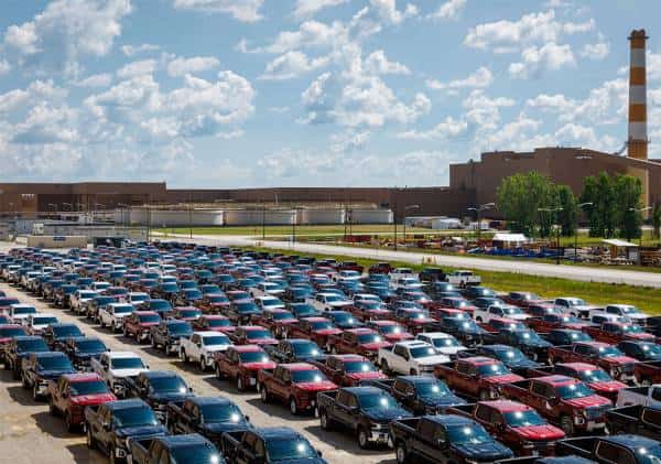 טסלה עשויה לרכוש את מפעלי ג'נרל מוטורס שעתידים להיסגר