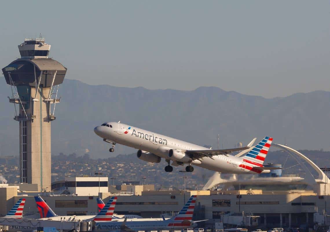 טיסה ללוס אנג'לס נאלצה לבצע נחיתת חירום בעקבות התפרעות של נוסע