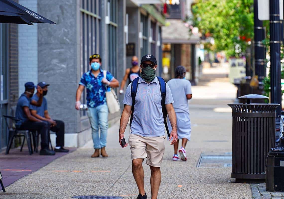 "תחילתו של גל רביעי": חשש ברחבי ארה"ב מפני התפרצות קורונה מחודשת