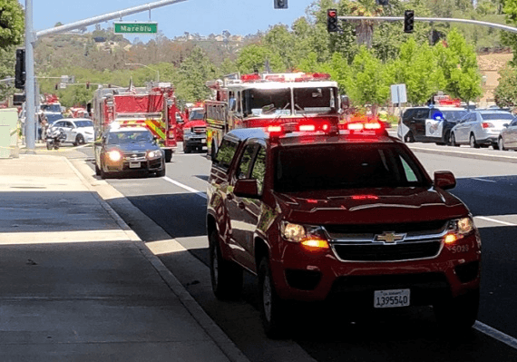 דרום קליפורניה: הרוג וחשש לפצועים בפיצוץ מהתנגשות רכב בבניין