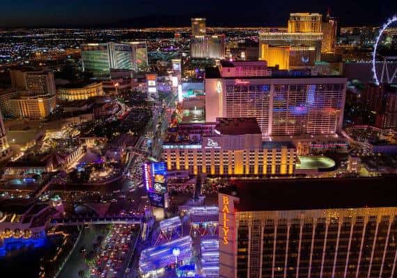 לאס וגאס: האם מחירי החניה המוגזמים הם הסיבה לירידה במספר המבקרים בעיר? 
