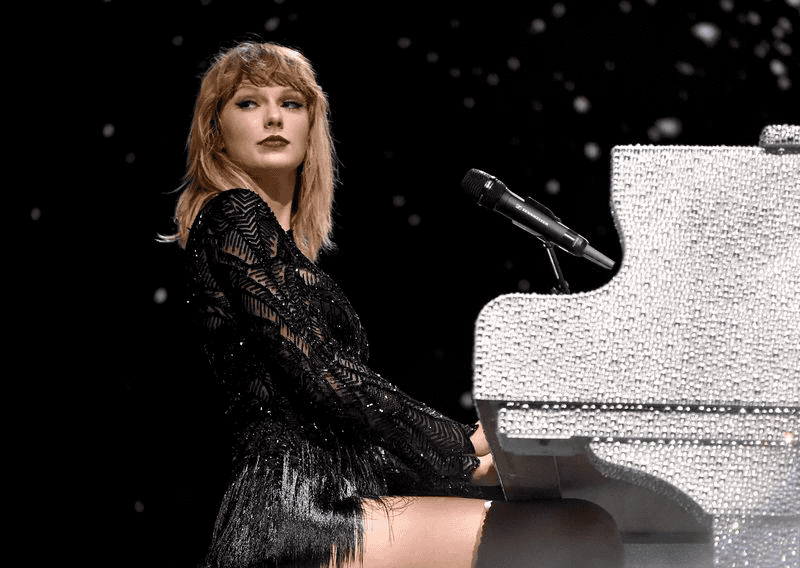 טיילור סוויפט, ג'ניפר הדסון, ג'יימס קורדן ואיאן מקלן יככבו בגרסה הקולנועית למחזה 'Cats'