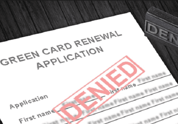 החוק שיכפה על מהגרים לוותר על שירותים חברתיים - יעלה לקליפורניה מיליארדים 