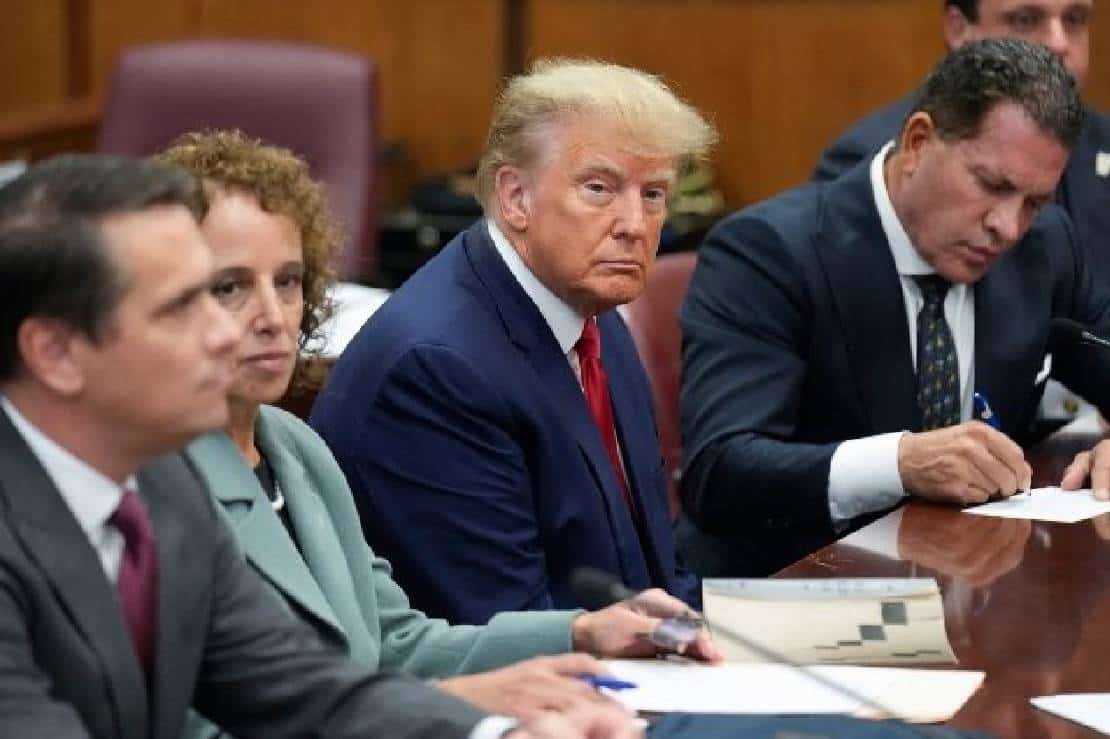 "לא אשם": טראמפ הושב על ספסל הנאשמים - כפר באשמה ב-34 סעיפים