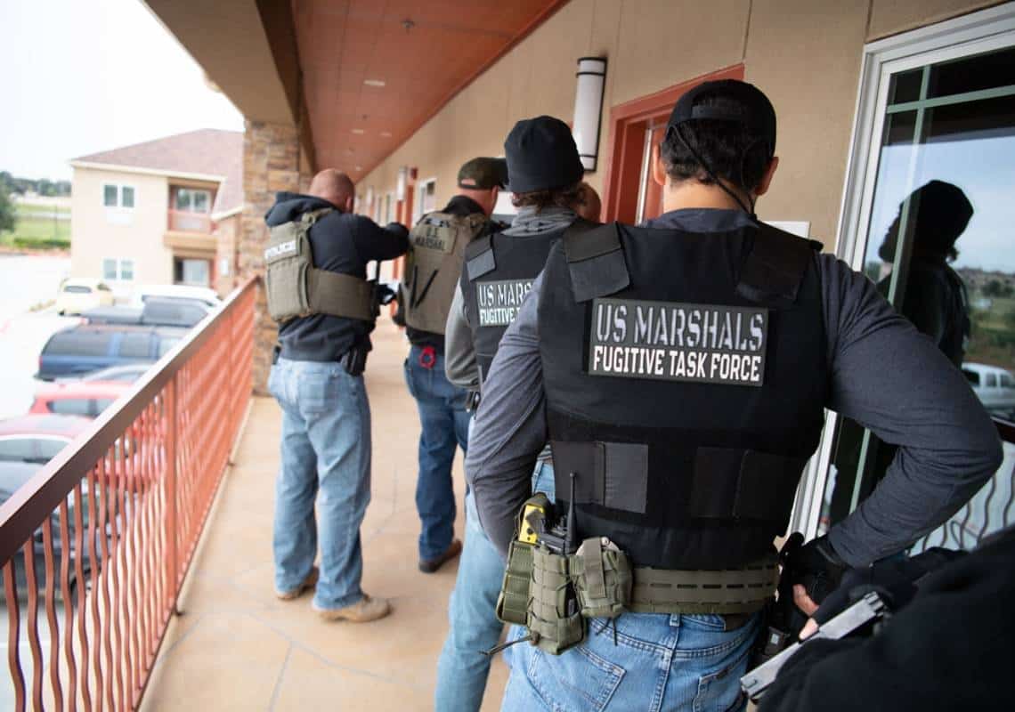 מבצע נרחב נגד סחר בבני אדם: 5 נערות חולצו, עשרות חשודים נעצרו