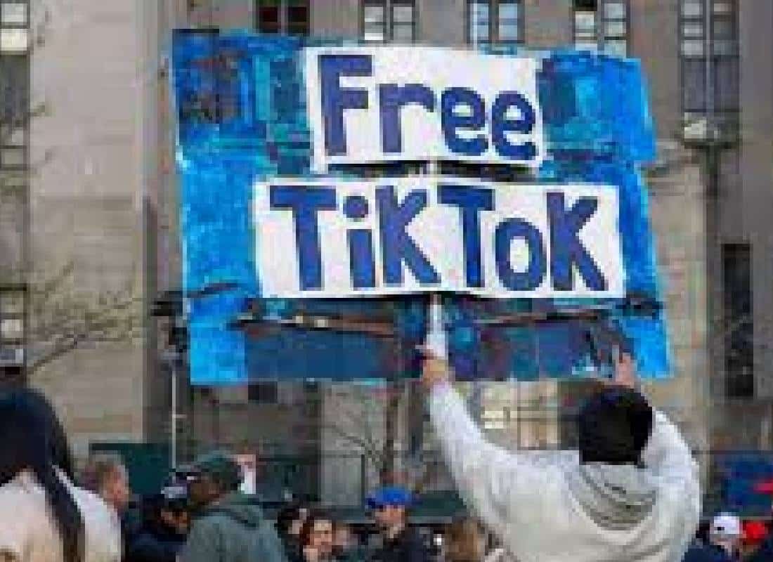 "זה ישנה הכל": יוצרי טיקטוק נאבקים על עתידם לקראת הסגירה הצפויה בארה"ב