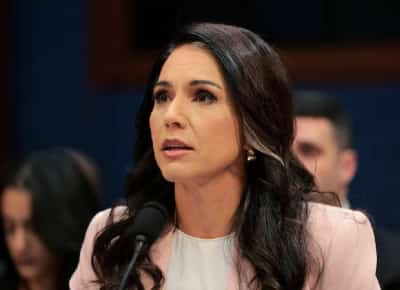 הקרע הגיע לפיצוץ: ראש המודיעין של טראמפ התפטרה בעיצומה של המלחמה באיראן