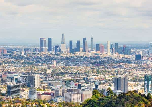 על רקע החזרה לשגרה: 75 אלף חולי קורונה אובחנו בקליפורניה, כמחצית במחוז לוס אנג'לס