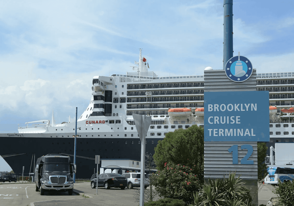 מסוף השייט בברוקלין יהפוך למרכז למהגרים: "העיר נמצאת בנקודת רתיחה"