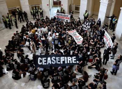 מהרסייך ומחריבייך ממך יצאו: הארגון האנטי-ציוני קול יהודי לשלום עובר למאבק פוליטי