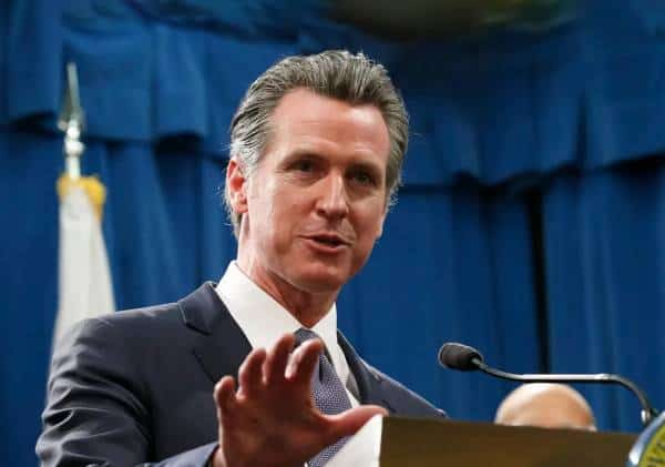 מושל קליפורניה: "מתחייב שנבצע יותר בדיקות קורונה"