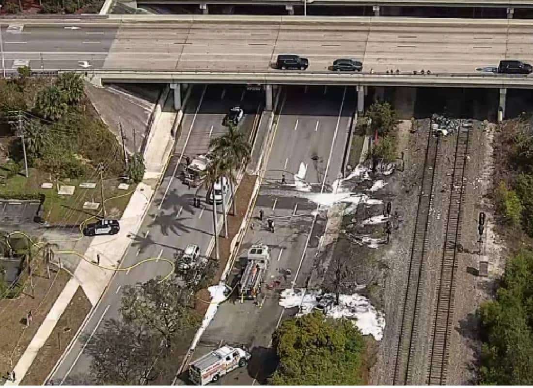 נחיתת חירום בלב העיר: מטוס קל התרסק בבוקה רטון, כבישים מרכזיים נחסמו